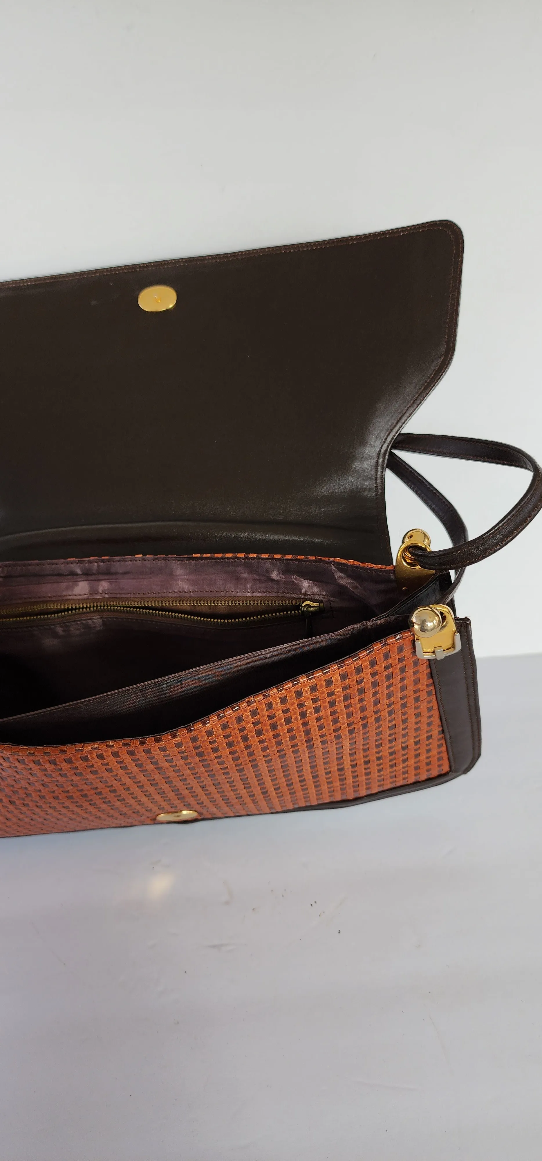 1970s Brown and Orange Leather Shoulder Bag with Lattice Woven Texture