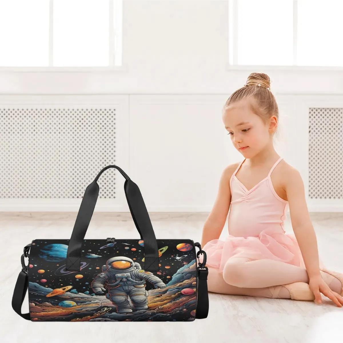 Astronaut Planets Gym Bag for Women Men Lightweight Weekender Travel Bag Stylish Duffle Bag for Gym Travel Overnight Carry On