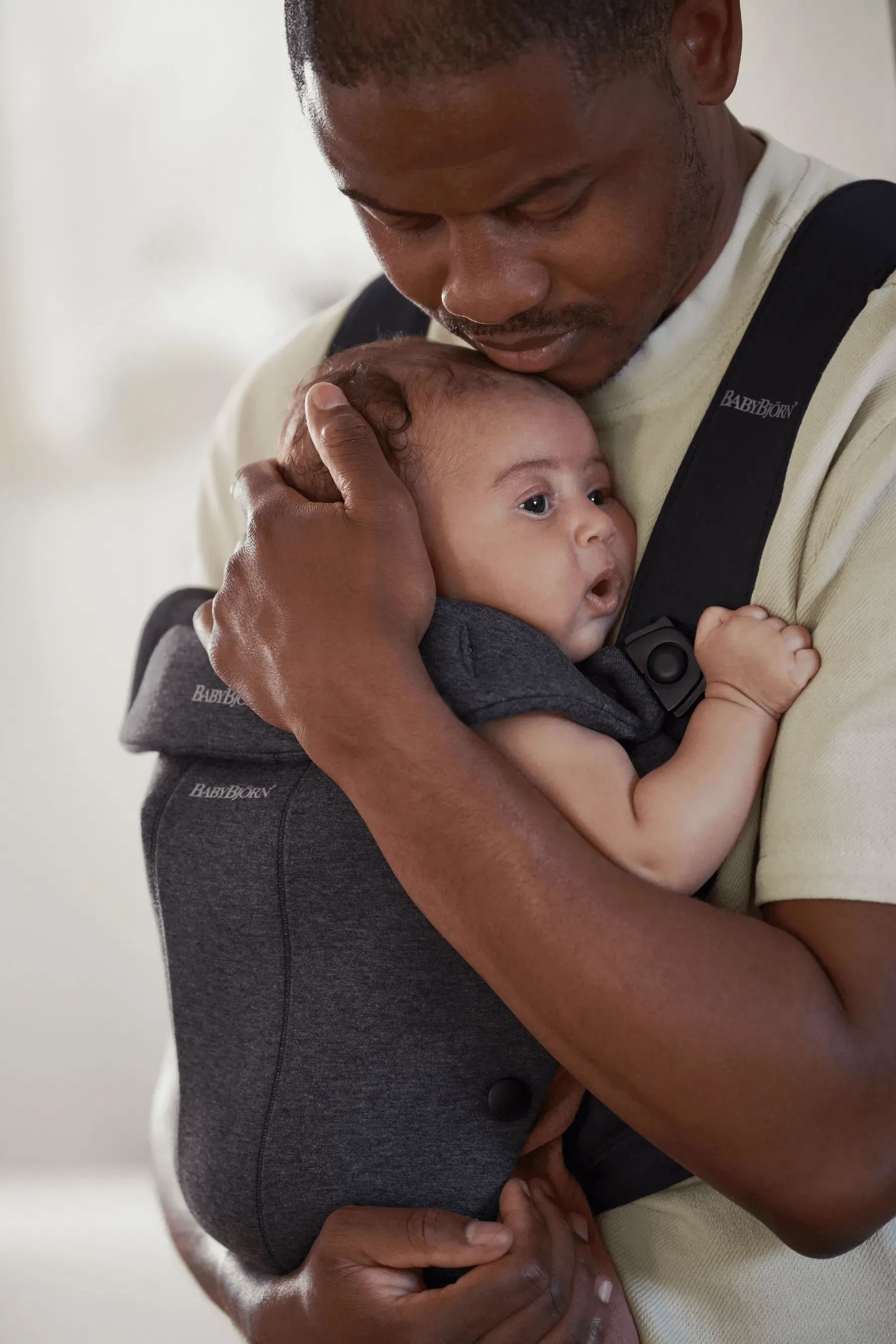 BabyBjörn Baby Carrier Mini (0-12 Months)