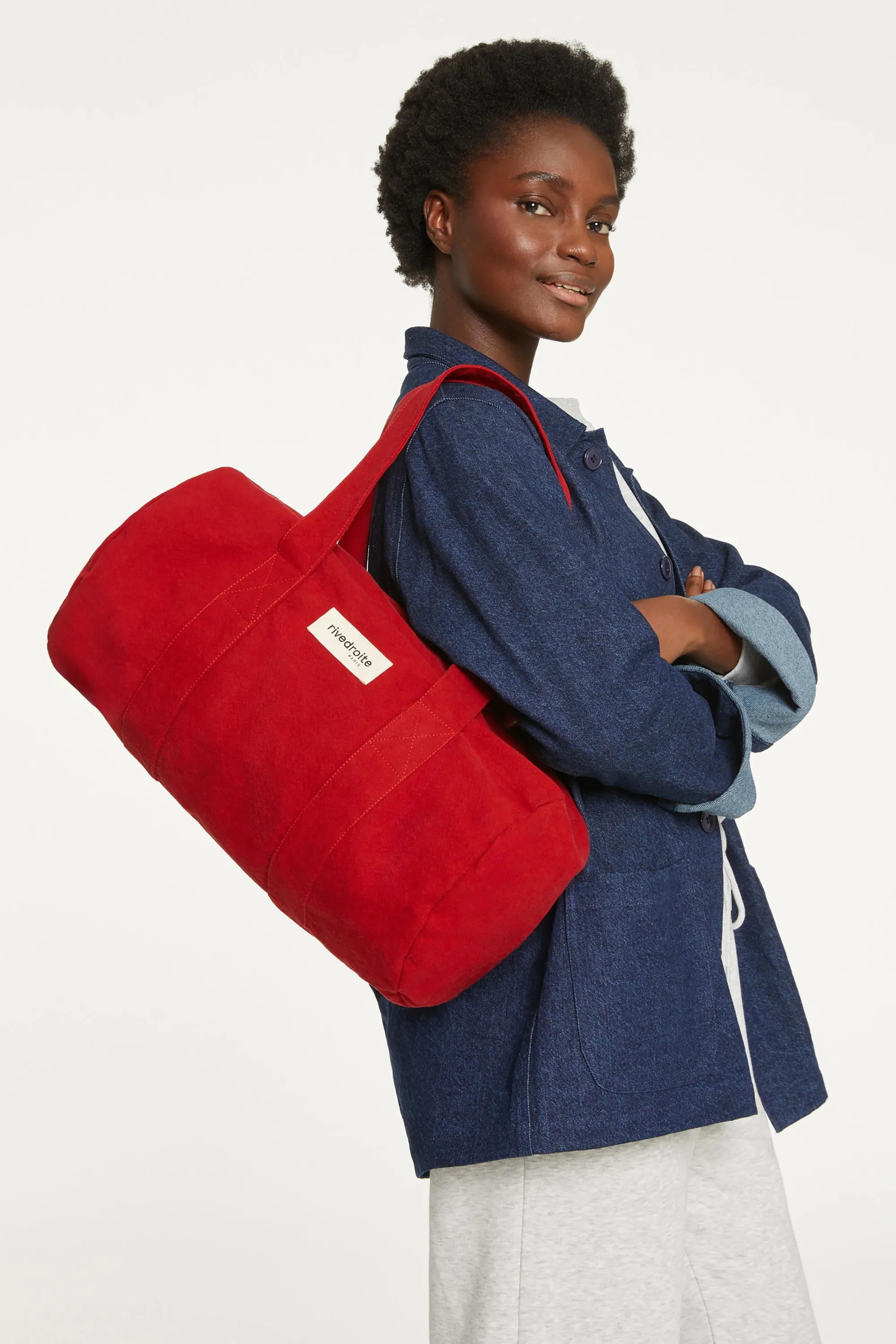 Ballu the small duffel bag - Recycled cotton vibrant red