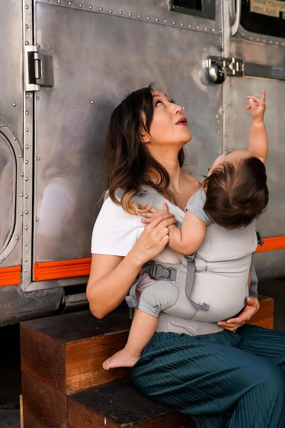 Beco Gemini Baby Carrier Newborn to Toddler - Front, Back and Hip Seat Carrier, Baby Carrier Backpack & Baby Front Carrier with Adjustable Seat, Ergonomic Baby Holder Carrier 7-35lbs (Ecru)