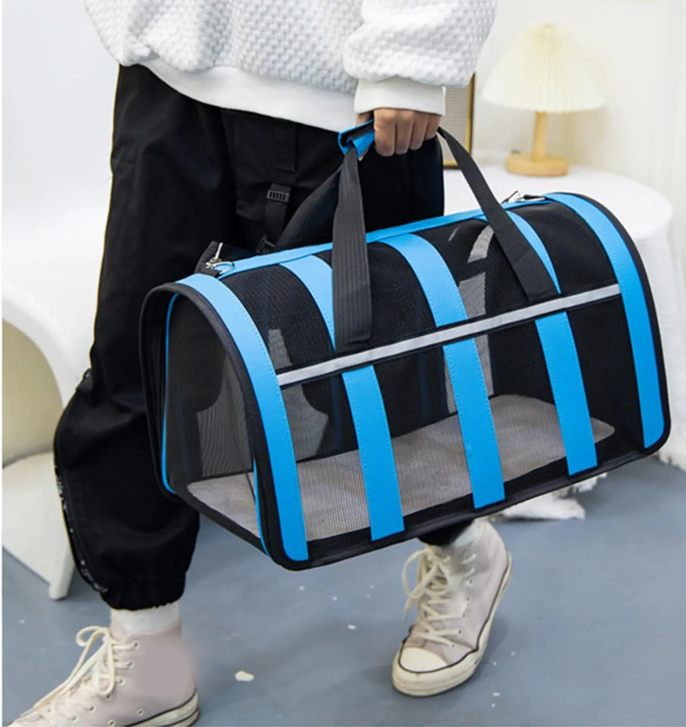 Carrier Tote，Pet Handbag Cat Carriers Bag Soft Big Capacity with Strap Breathable Pet Carriers Sightseeing Bag