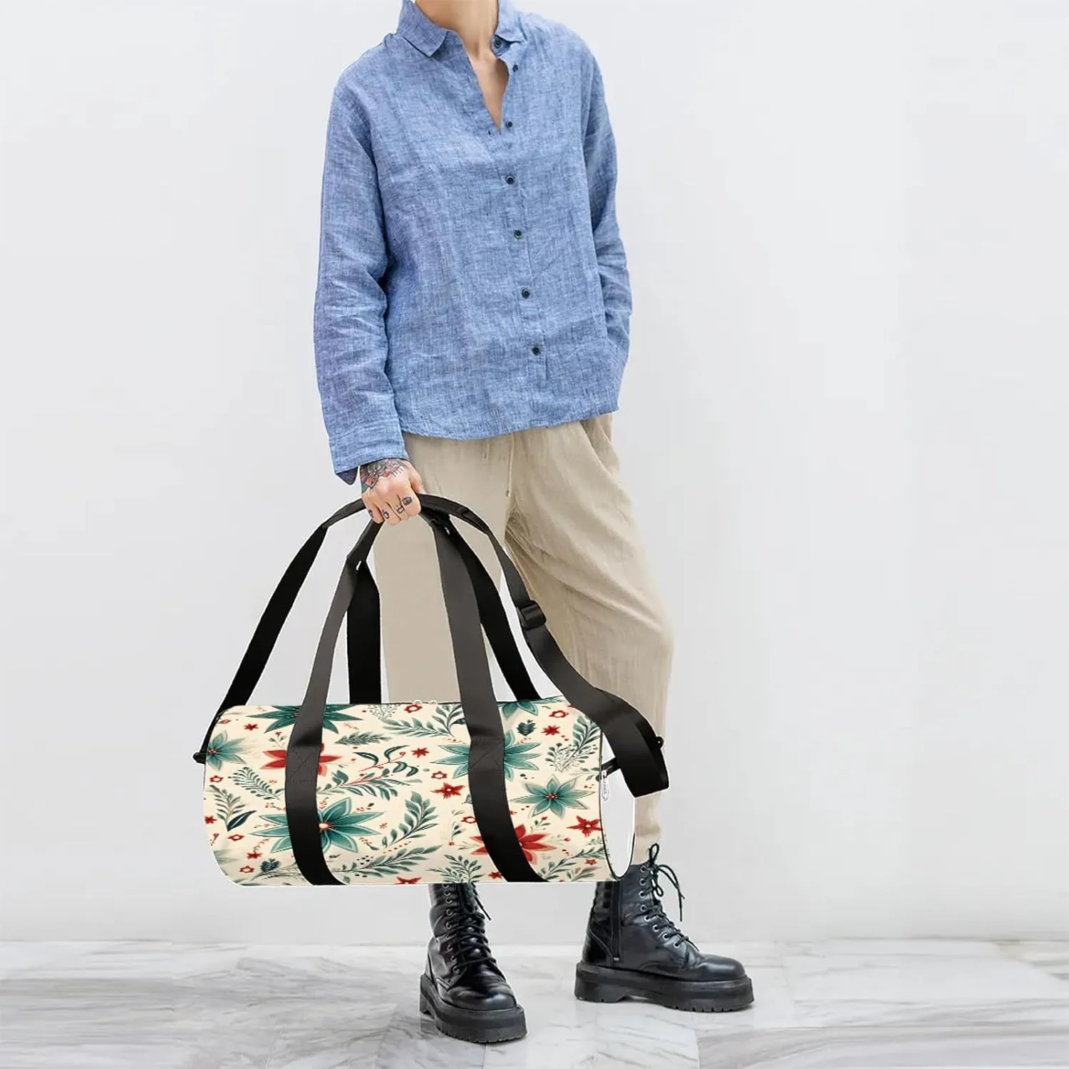 Christmas Poinsettia Red Flower Sports Gym Bag for Men Women Lightweight Travel Duffle Bag with Shoulder Strap Waterproof Carry On Weekender Overnight Bag for Travel Sports Gym