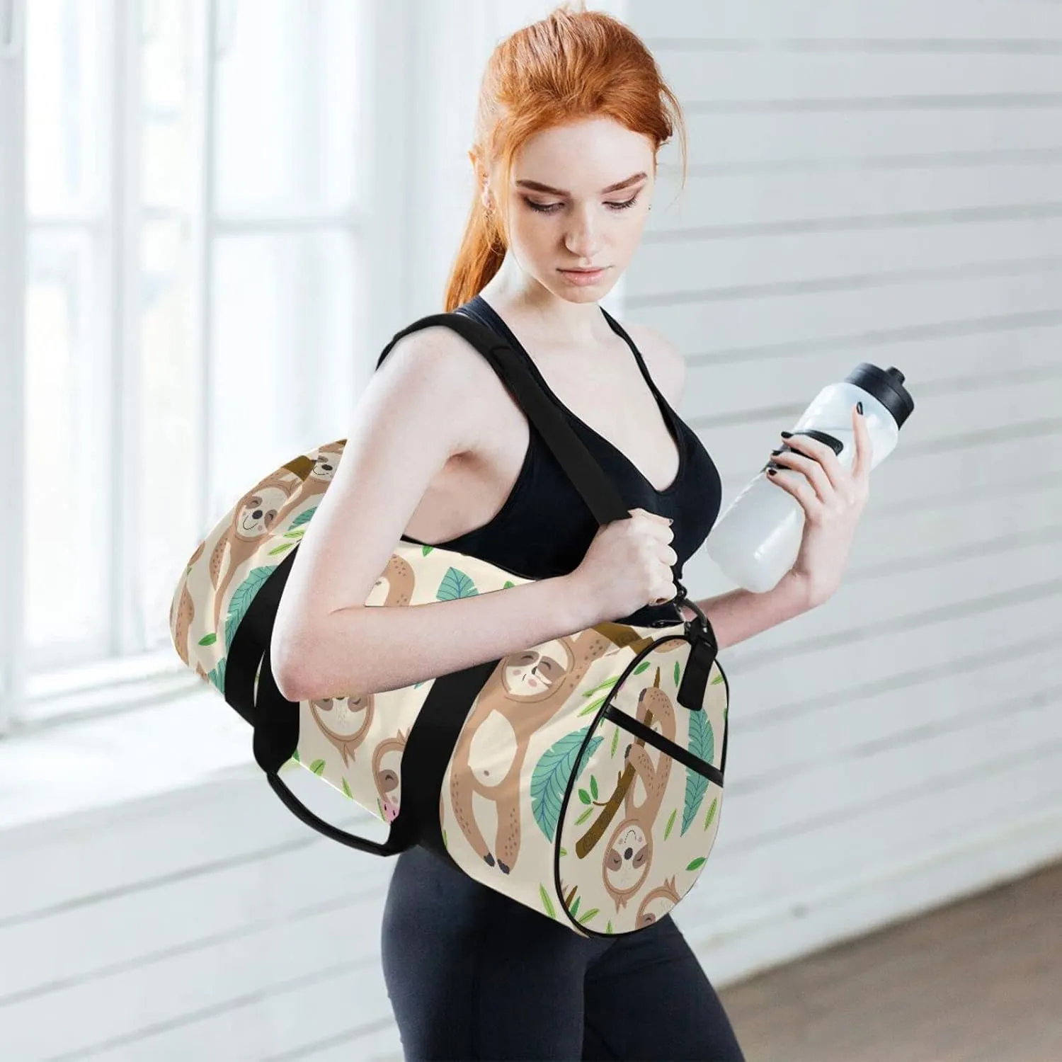 Cute Sloth Round Duffel Sports Bag Lightweight with Inner Pocket Gym Bag for Men Women Duffle Bag for Travel Sports