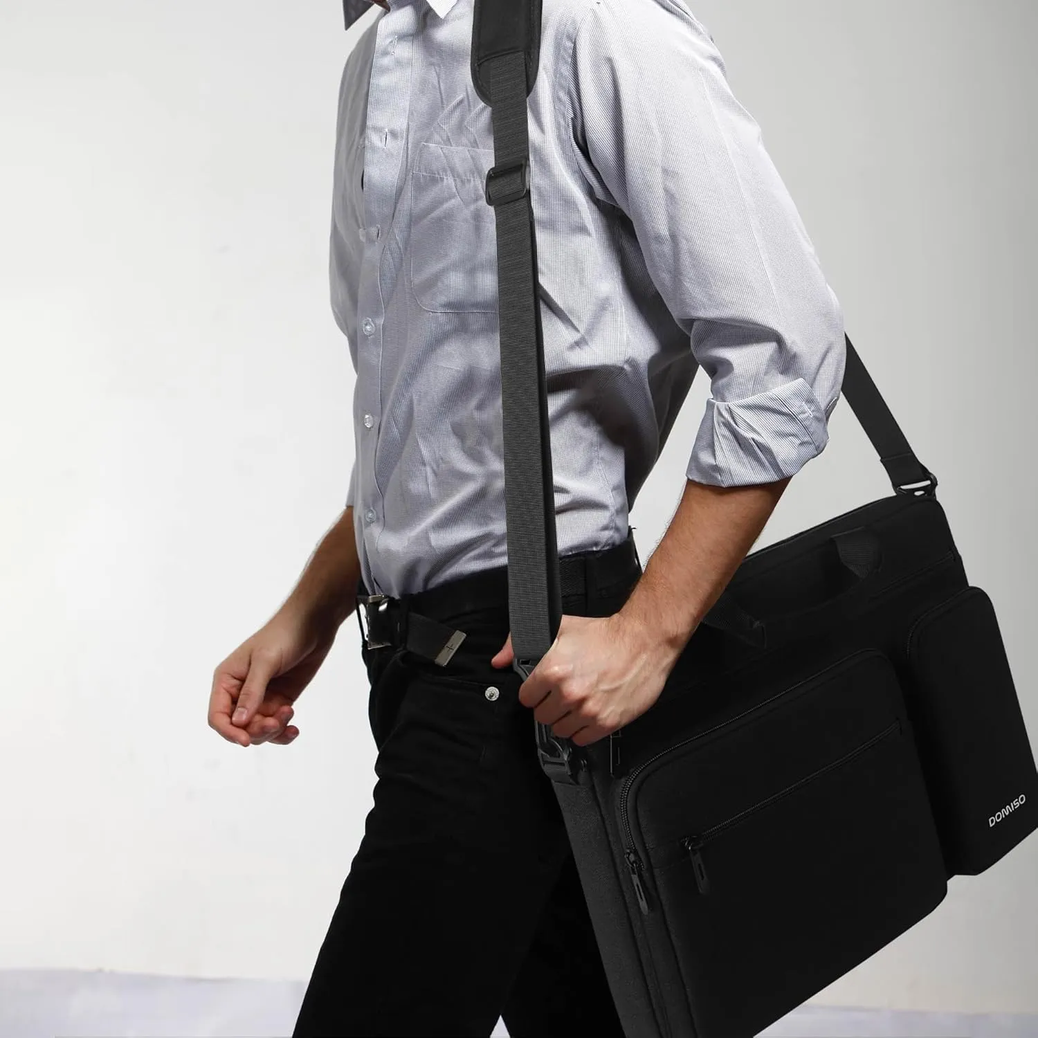 DOMISO 17 Inch Business Laptop Briefcase Messenger Shoulder Bag Protective Carrying Case for 17-17.3" Notebook/Chromebook/Ultrabook/Gamebook/Dell/Lenovo/Acer/HP/MSI/LG, Black