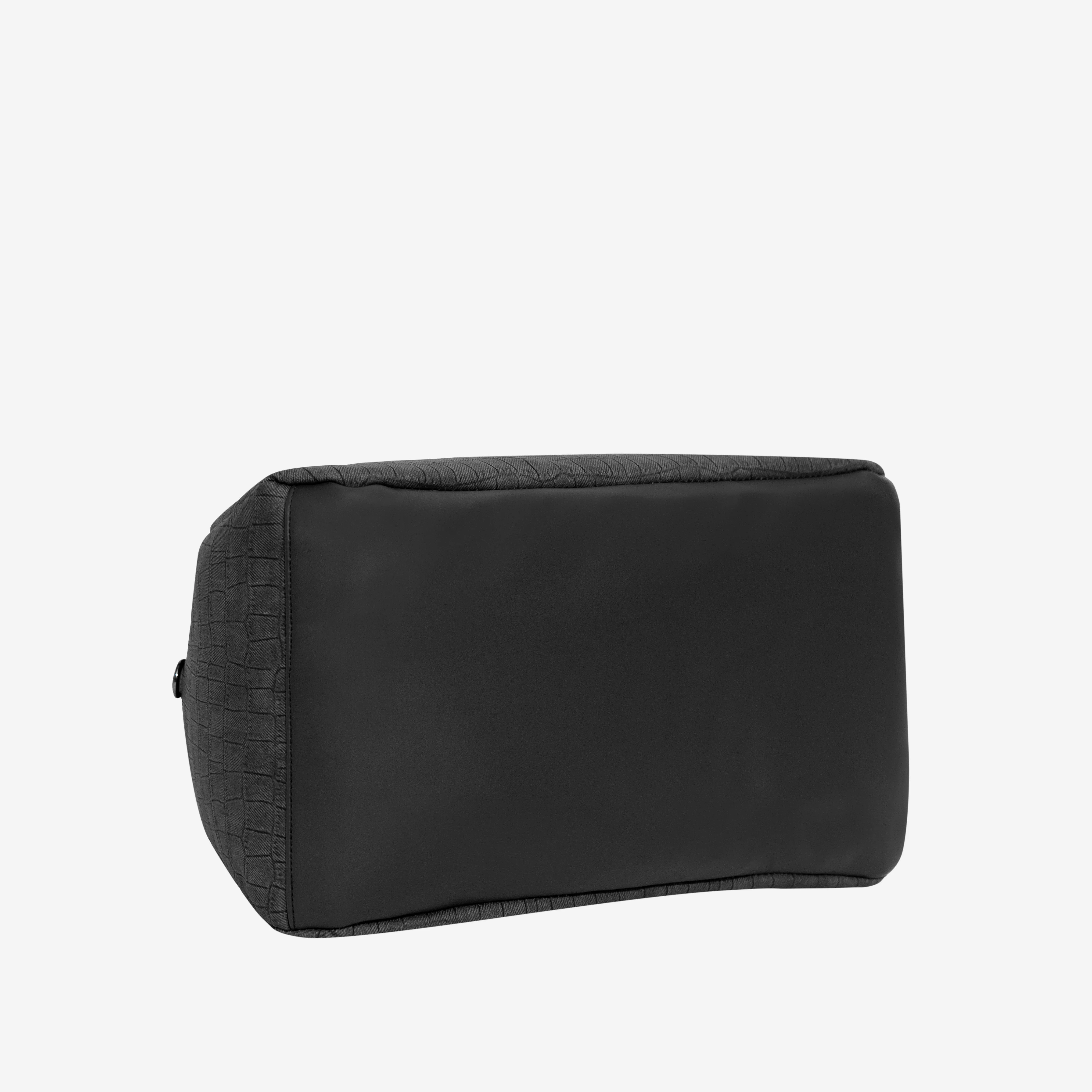 Explorer’s Essential Duffle Bag | Cara