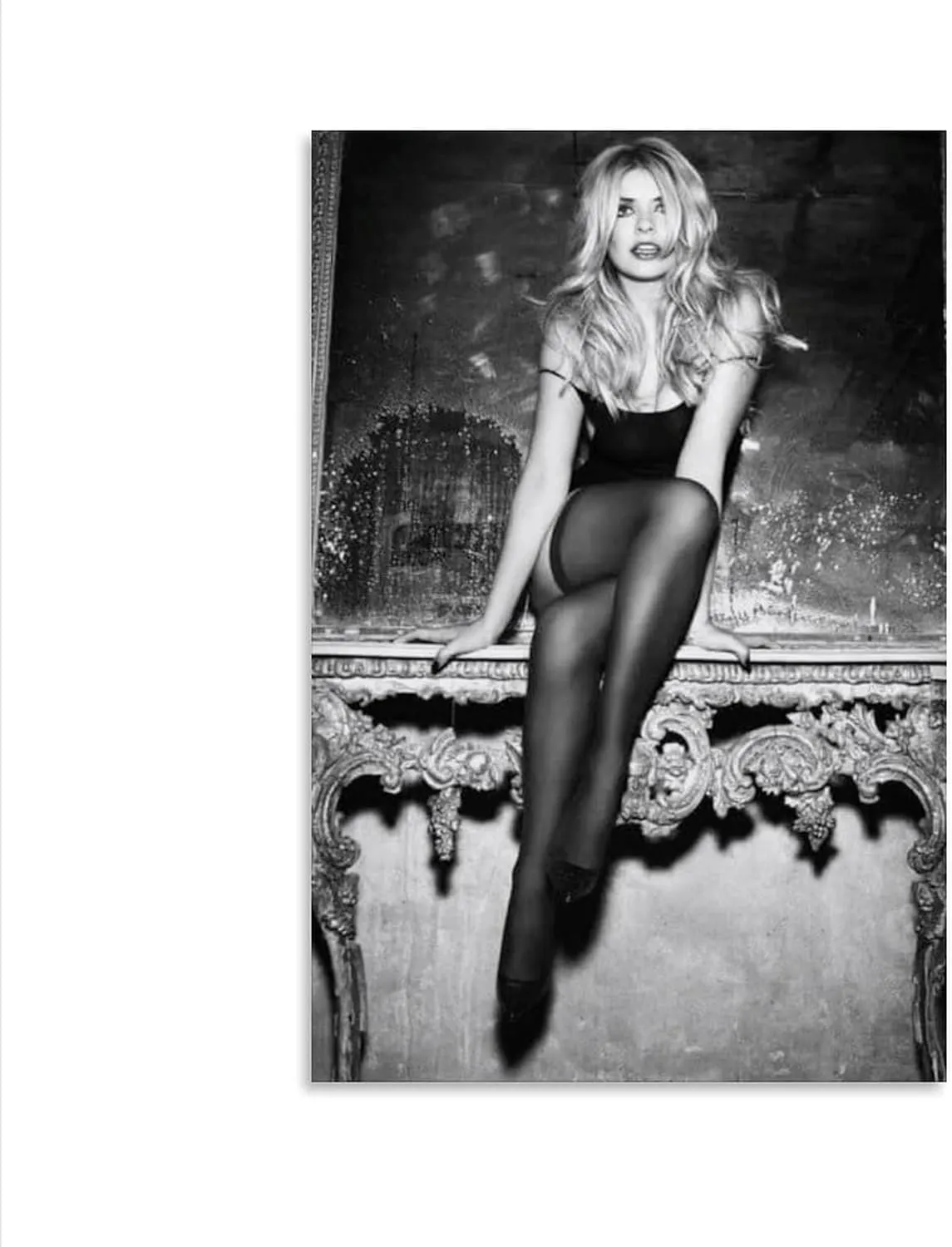Holly Willoughby British Model Writer Sexy Photo Poster Wall Art Poster Canvas Print Office Bedroom Living Room Aesthetic Decor Poster 08x12inch(20x30cm) Unframe-style