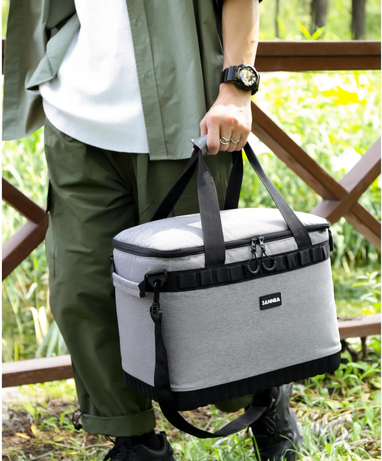 Insulated Cooler Bag, Leakproof Waterproof Lunch Tote for Work Picnic Camping Travel with Adjustable Shoulder Strap for Adult Men Women-Grey