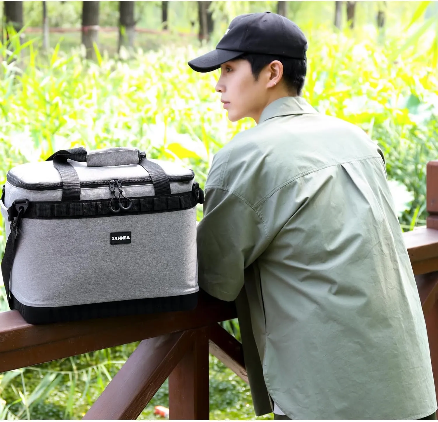 Insulated Cooler Bag, Leakproof Waterproof Lunch Tote for Work Picnic Camping Travel with Adjustable Shoulder Strap for Adult Men Women-Grey