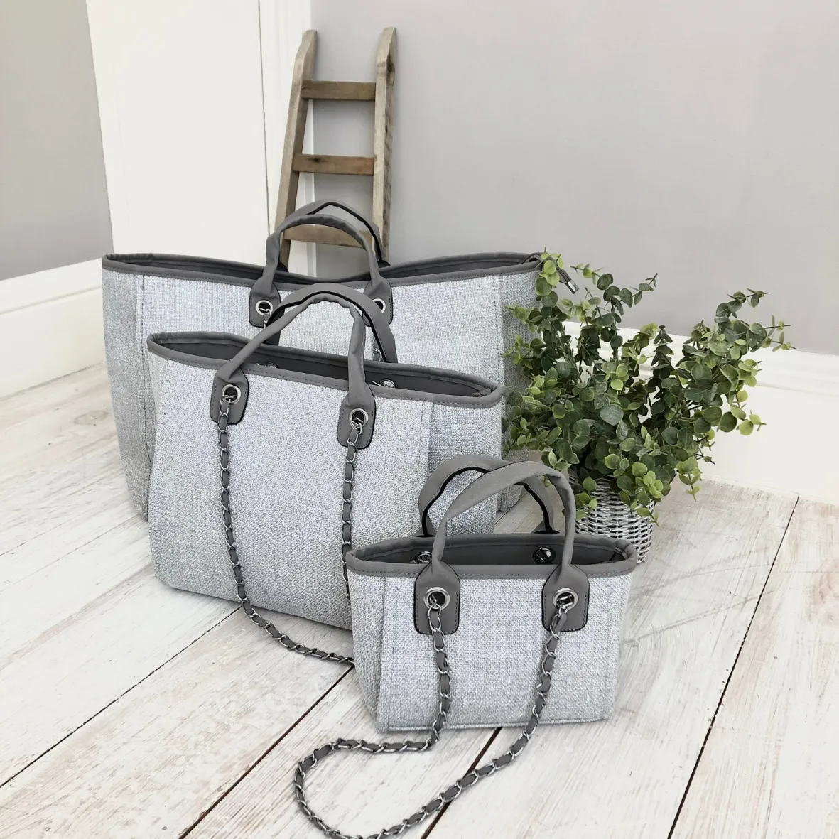 Medium Day Tote Bag