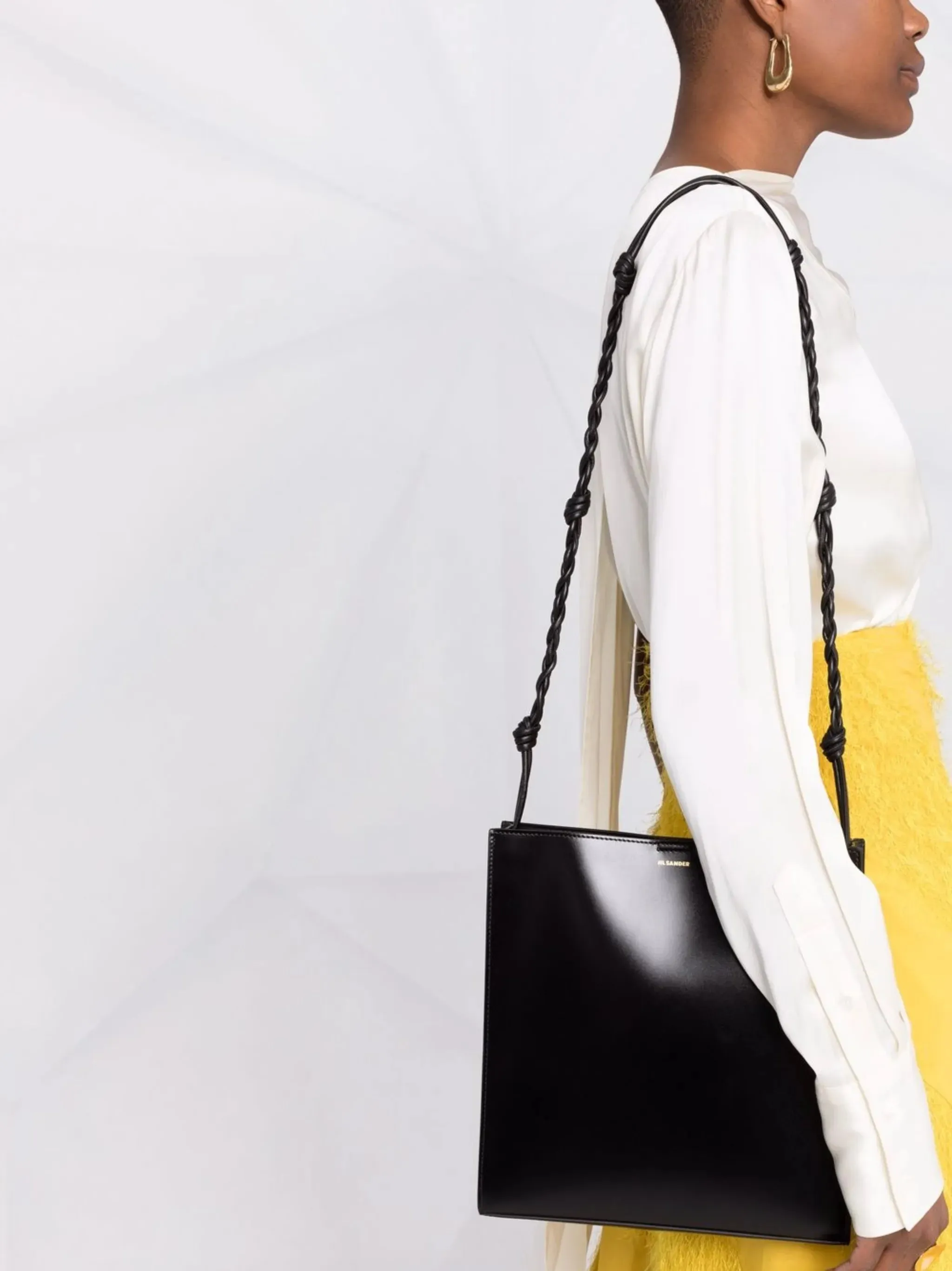 Tangle Cloud-based medium shoulder Great value bag