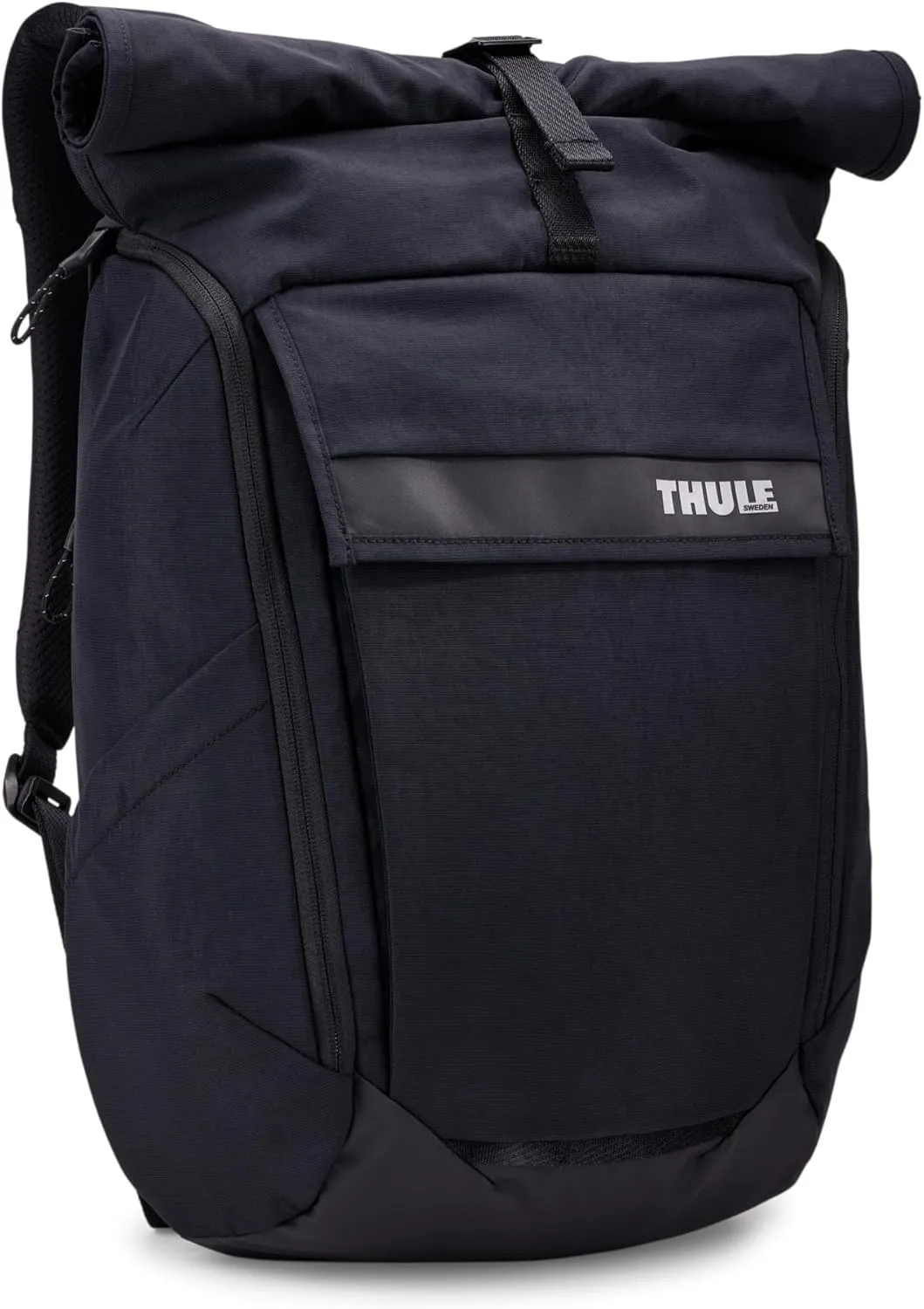 Thule Paramount 24L Backpack - Commuter Backpack with Padded Laptop Sleeve - Fits 16" laptops and 12" Tablets - Thoughtful Layout and Organization, Black