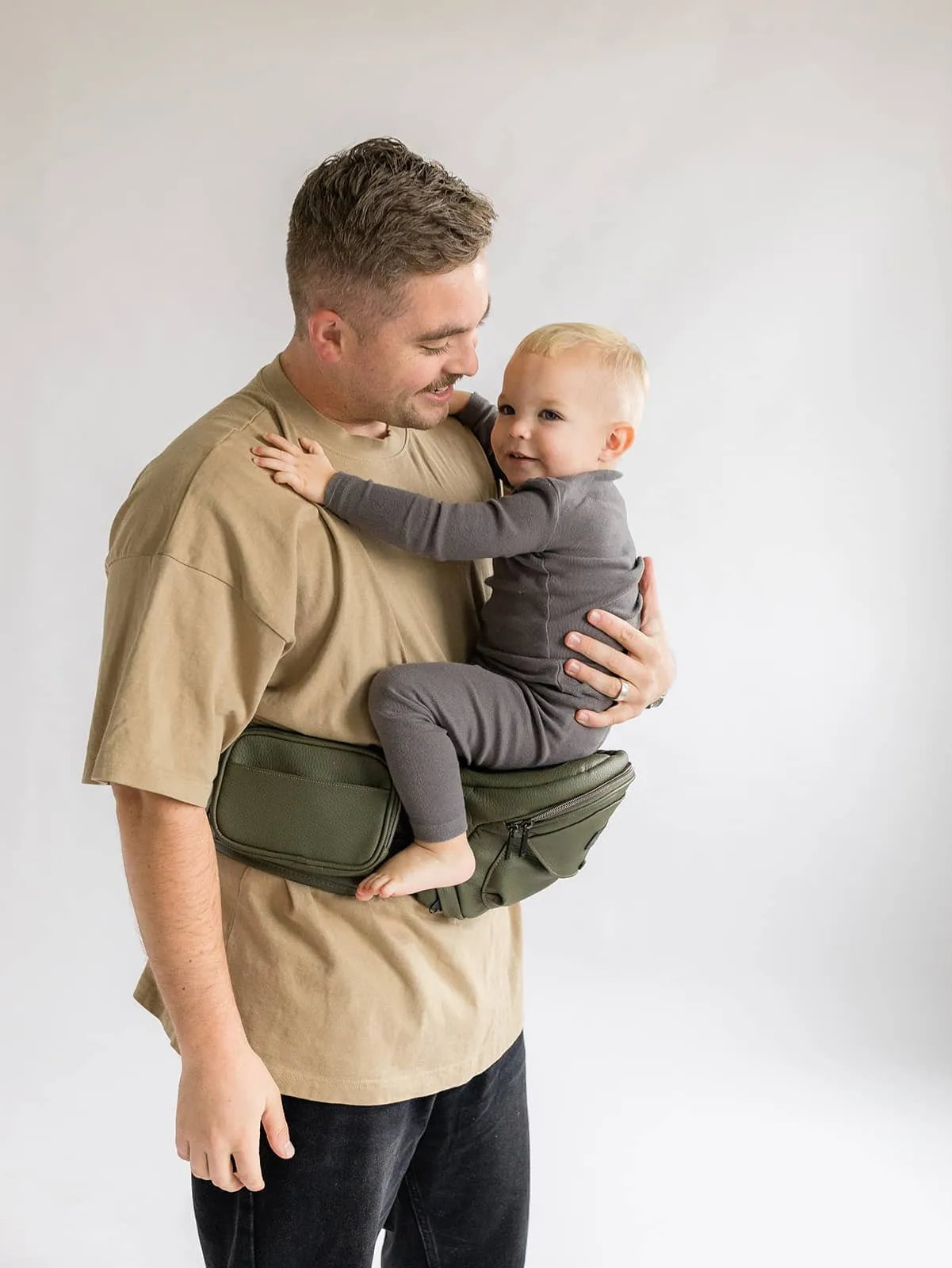 Tushbaby Hip Carrier