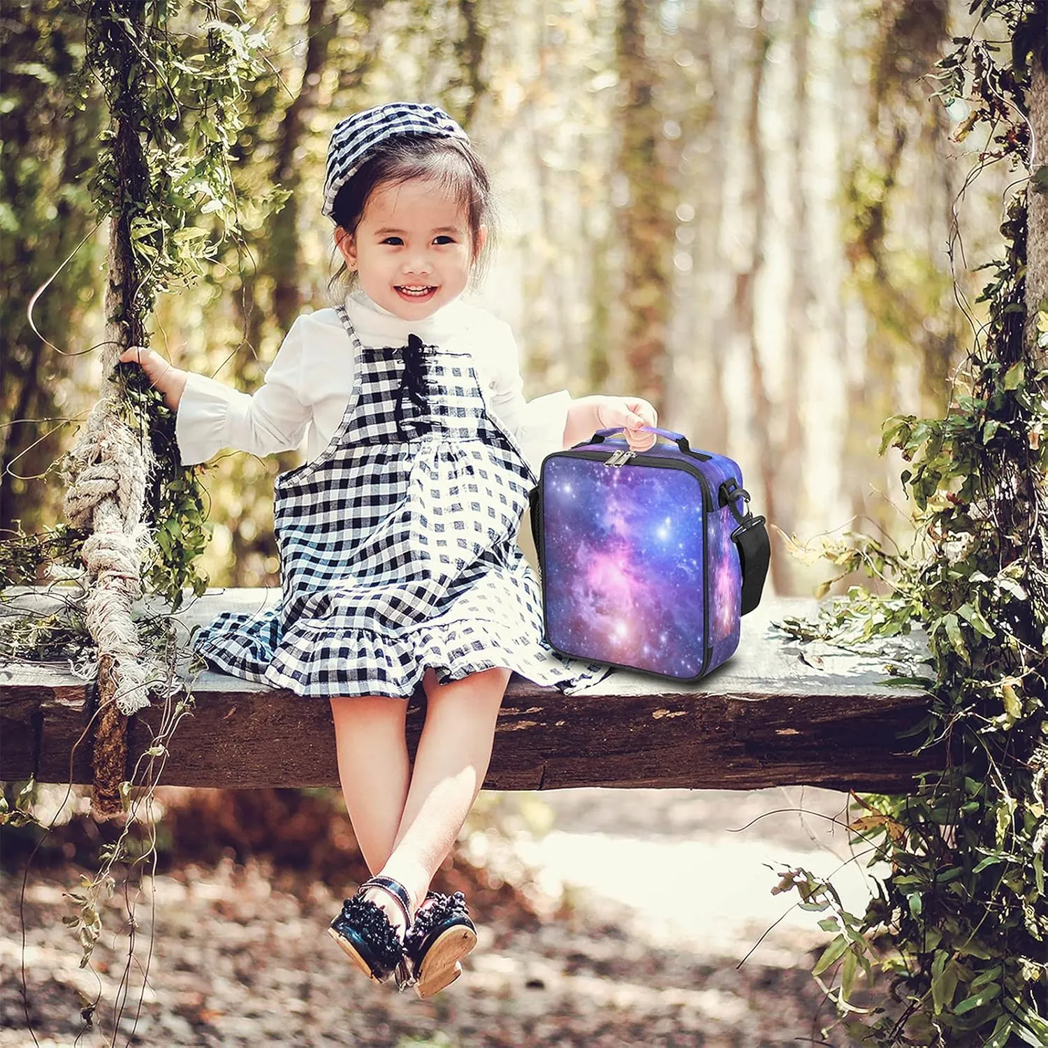 Universe Space Galaxy Nebula Lunch Bag for Girls Boys Outer Space Galaxy Insulated Lunch Box for Kids School Picnic Travel Outdoor,Students Teens Thermal Lunch Tote Bag with Adjustable Shoulder Strap