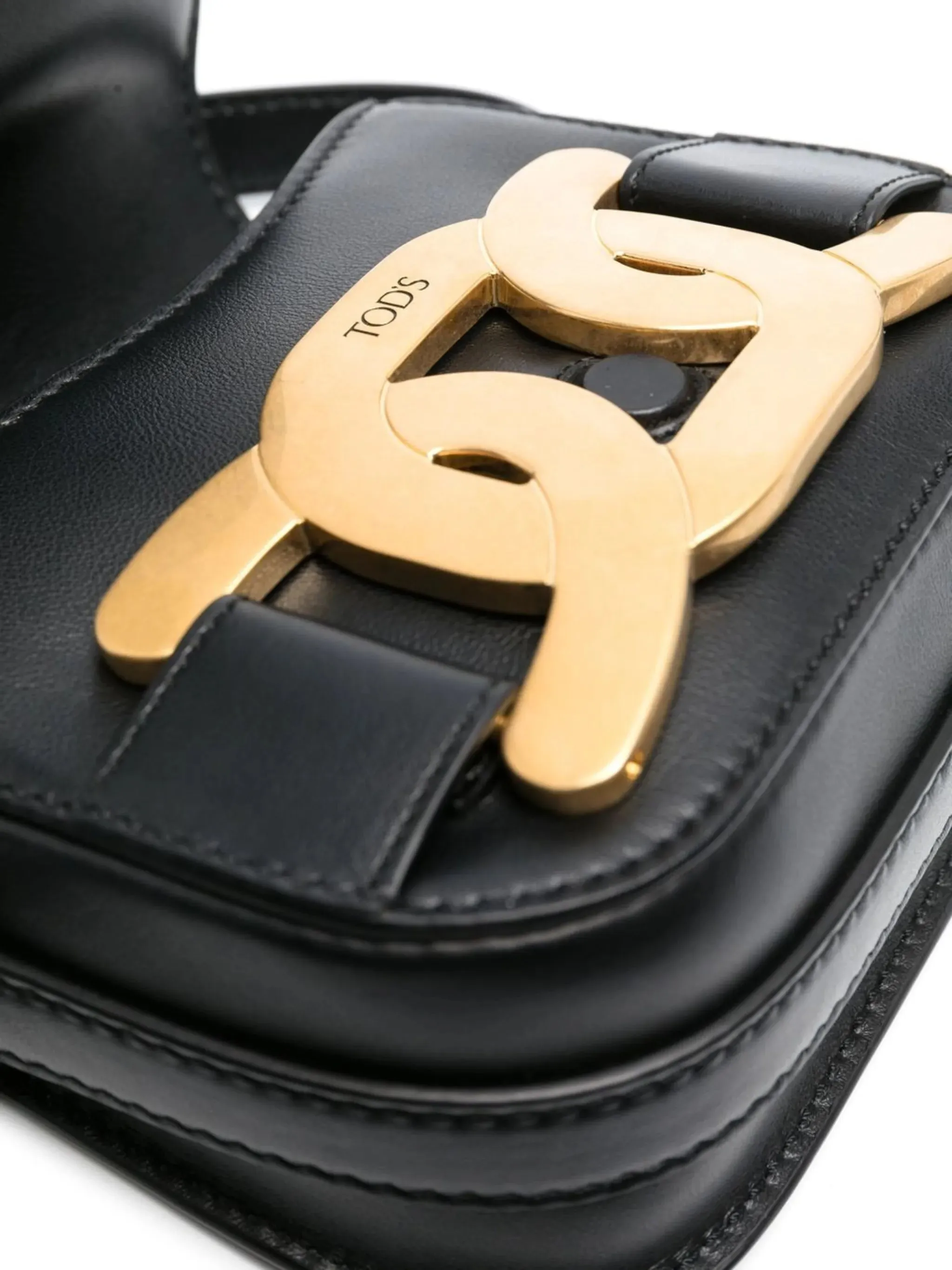 Varied selection crossbody Built-in features chain-detail bag
